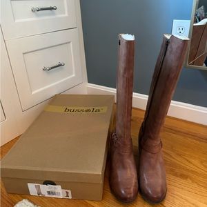 Brand NEW Bussola Boots, Size 9